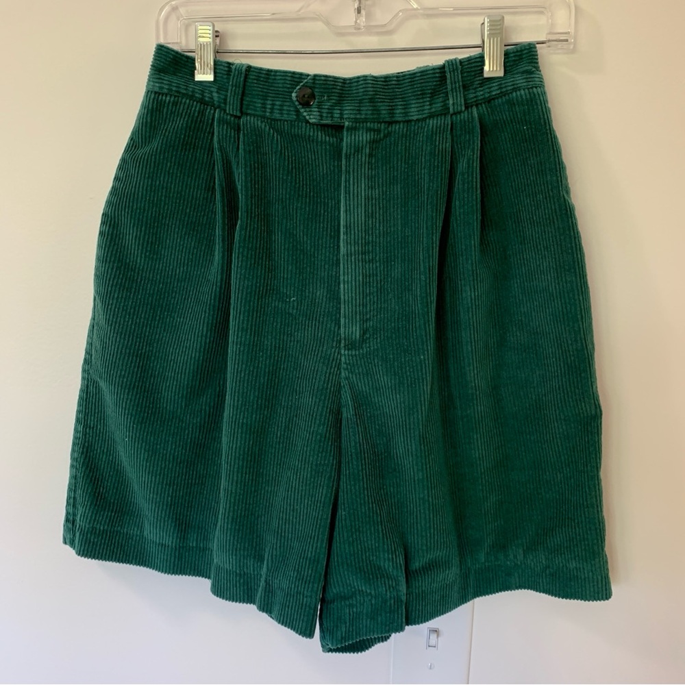 VTG High-Waist Forest Green Corduroy Shorts